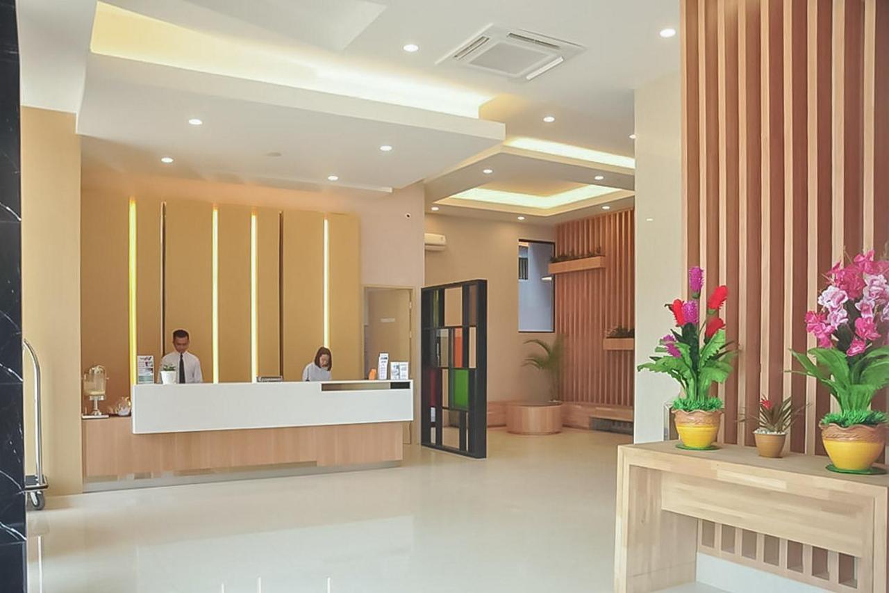 Hotel Mutiara Mitra Reddoorz Padangsidimpuan Extérieur photo